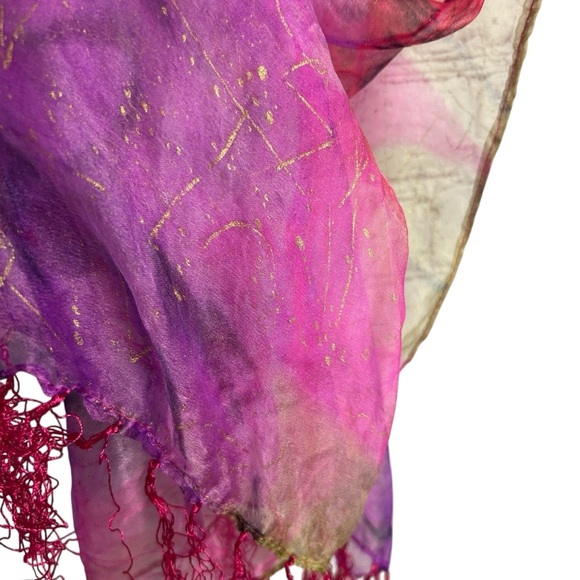 Stunning magenta pink artsy 100% silk delicate scarf ladies one size fringe - Picture 3 of 8